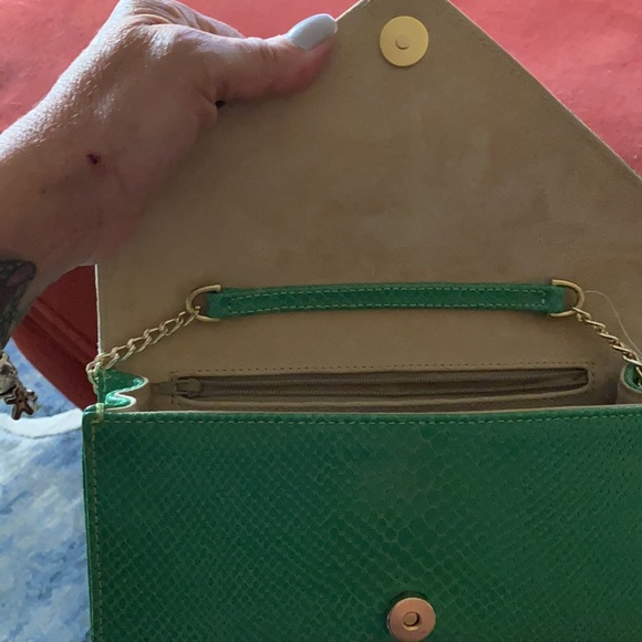 Annie® Athena-Emerald Green - Picture 3 of 7